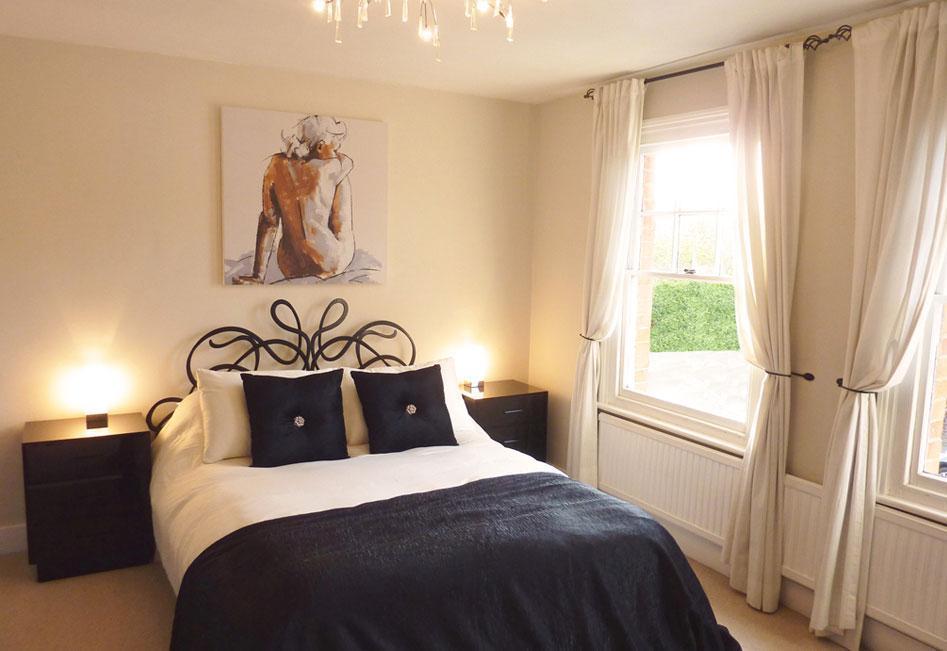 Tips To Cosy Up Your Bedroom Space